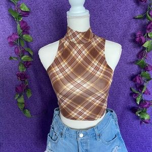 Brown plaid, sleeveless, turtleneck!!🤎